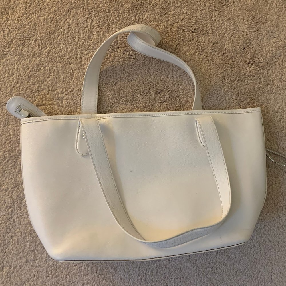 Ralph Lauren RL  Classic summer white.  over the shoulder Purse